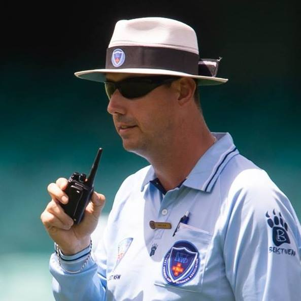 Marc Nickl umpiring